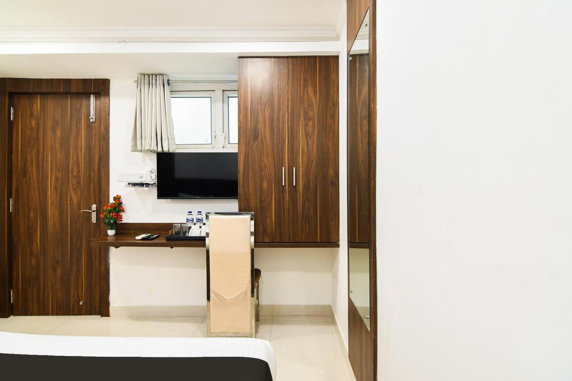 Super Hotel O Eminent Hotel コルカタ エクステリア 写真