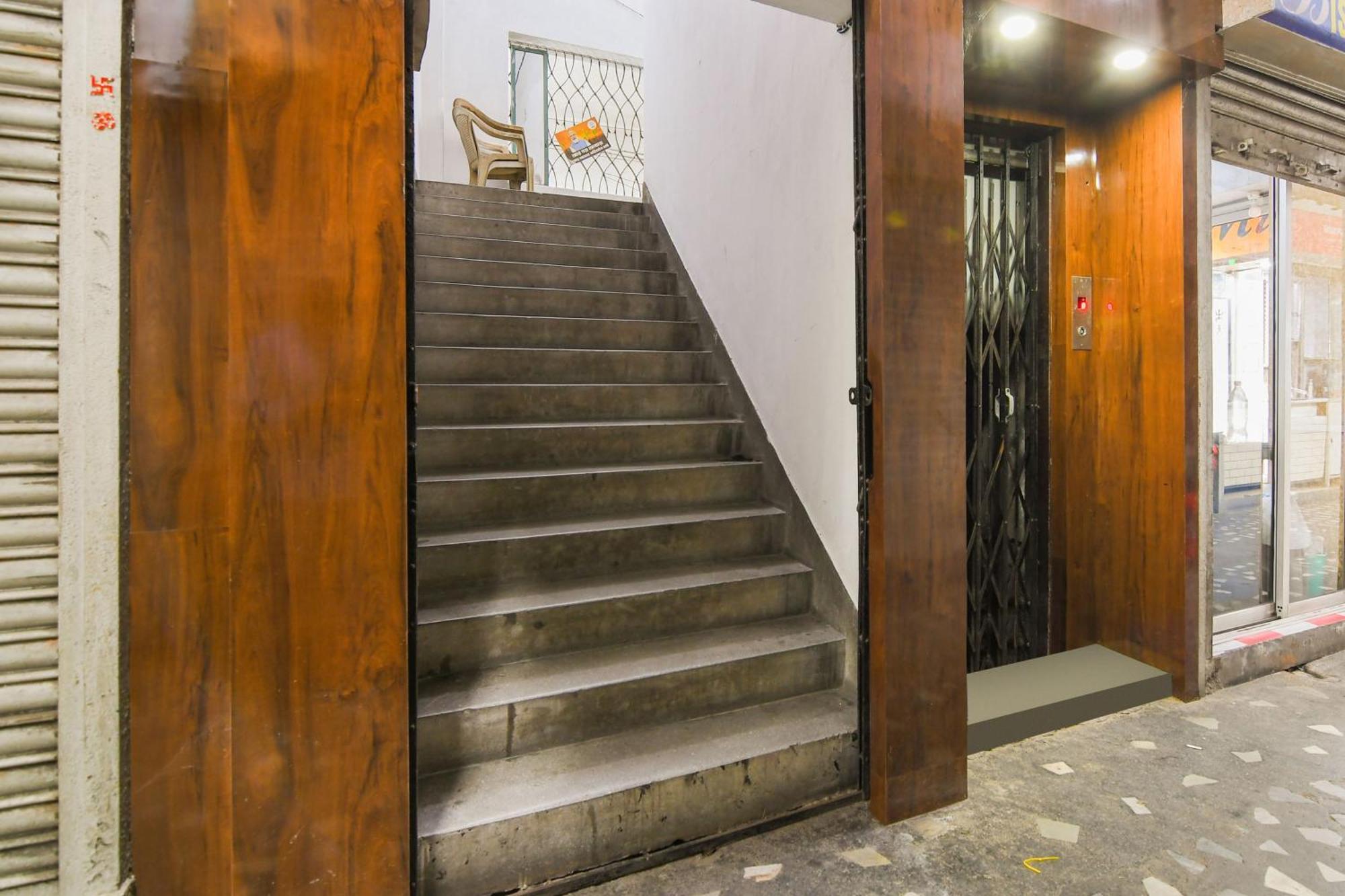 Super Hotel O Eminent Hotel コルカタ エクステリア 写真